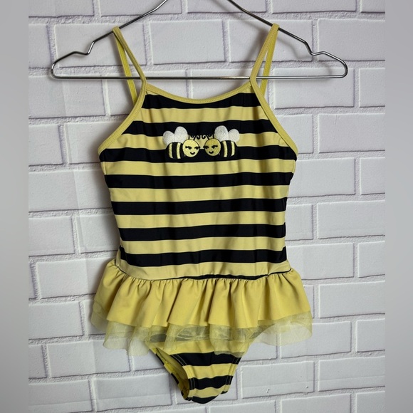 Gymboree
Yellow Girls Bee One Piece Swimsuit - Splish-Splash/girls size 8 - Picture 1 of 10